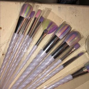 Unicorn make up brushes!